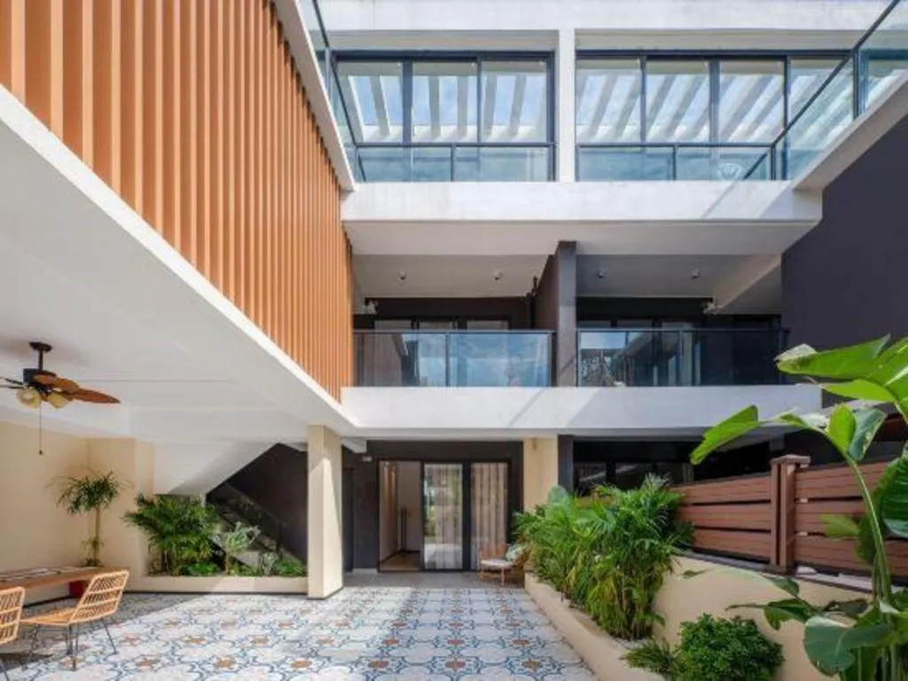 Island Skylight Resort