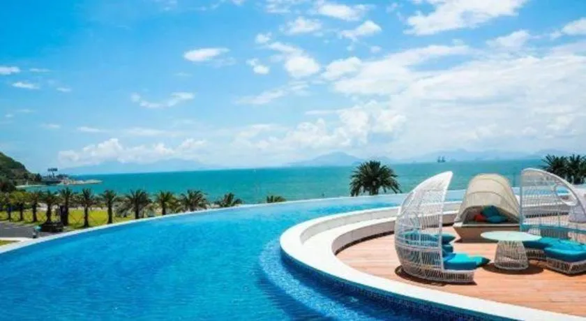 Island Skylight Resort