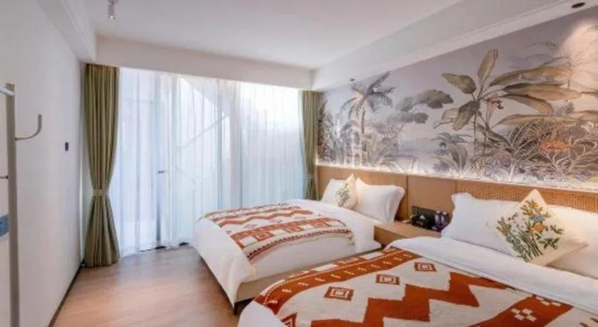 Bed in Island Skylight Resort