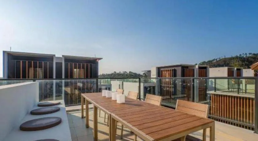 Island Skylight Resort