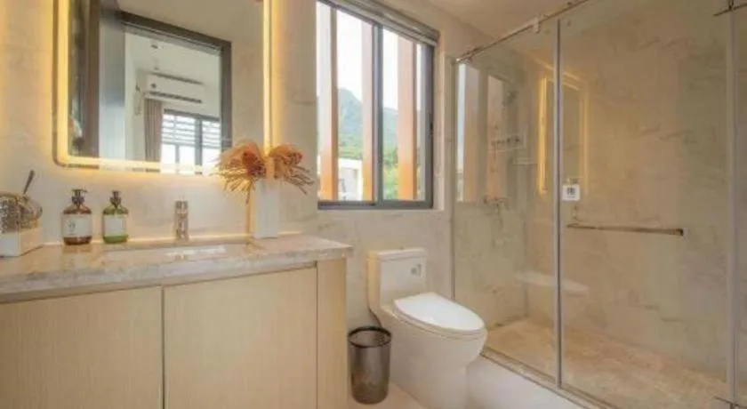 Island Skylight Resort