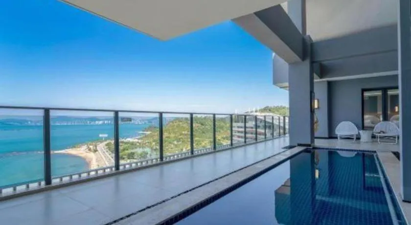 Island Skylight Resort