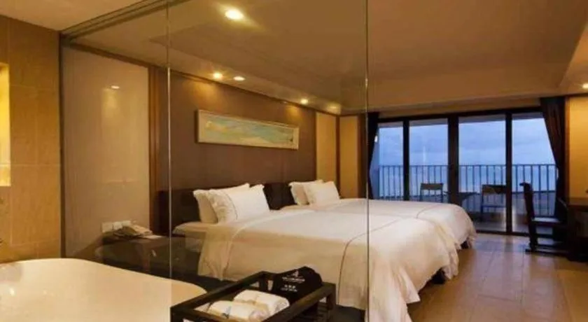 Bed in Island Skylight Resort