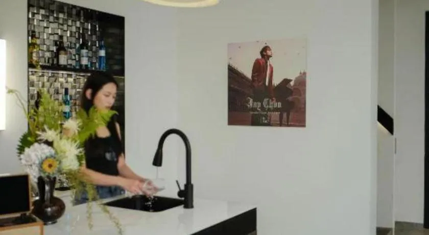 Island Skylight Resort