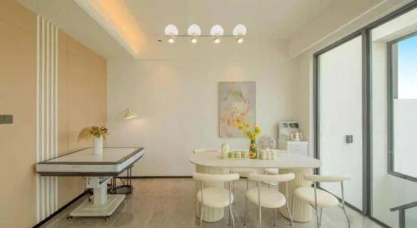 Island Skylight Resort