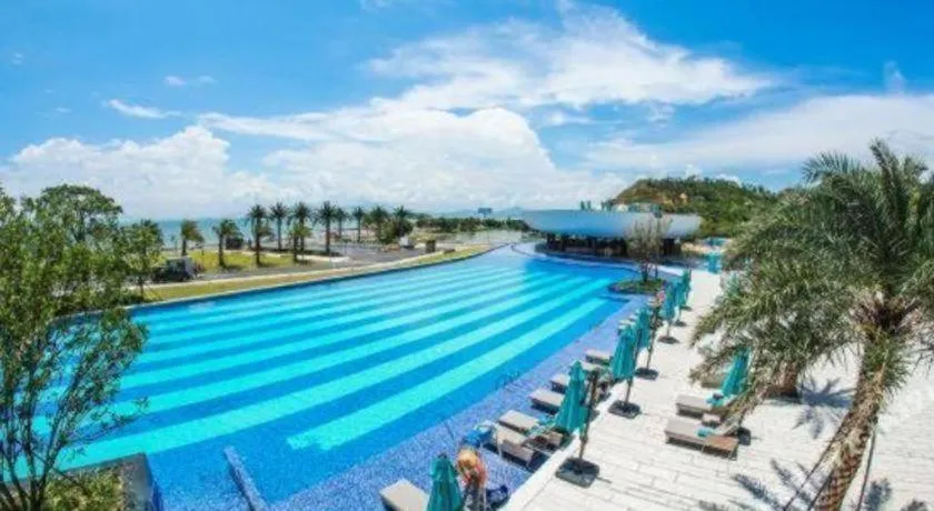 Island Skylight Resort