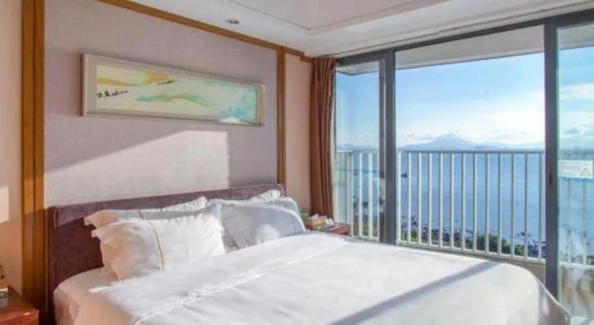 Bed in Island Skylight Resort