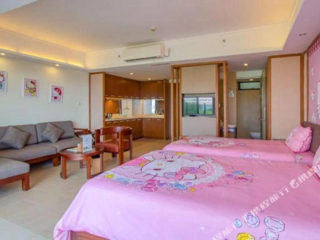 Bed in Island Skylight Resort