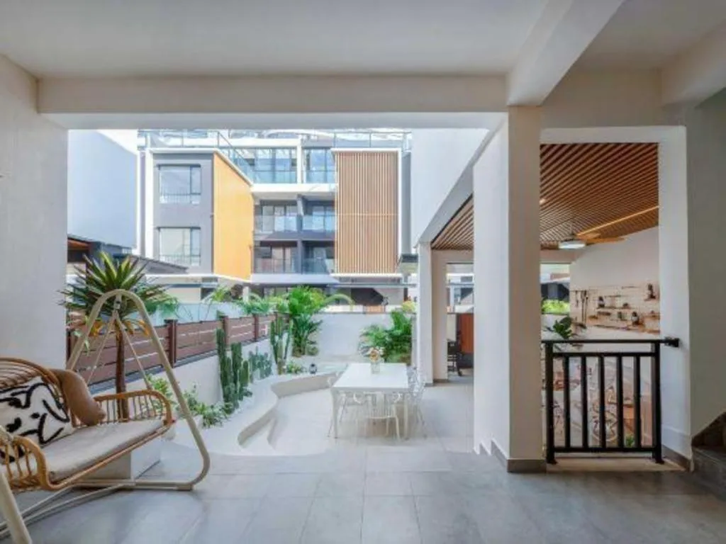 Island Skylight Resort