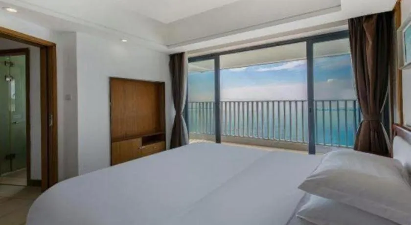 Bed in Island Skylight Resort