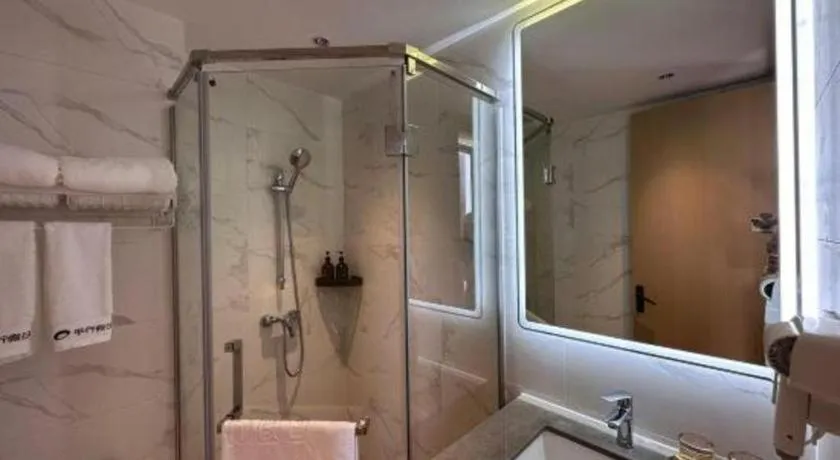 Island Skylight Resort