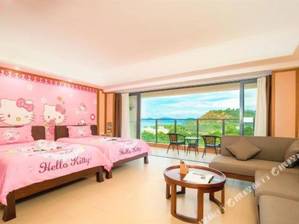 Bed in Island Skylight Resort