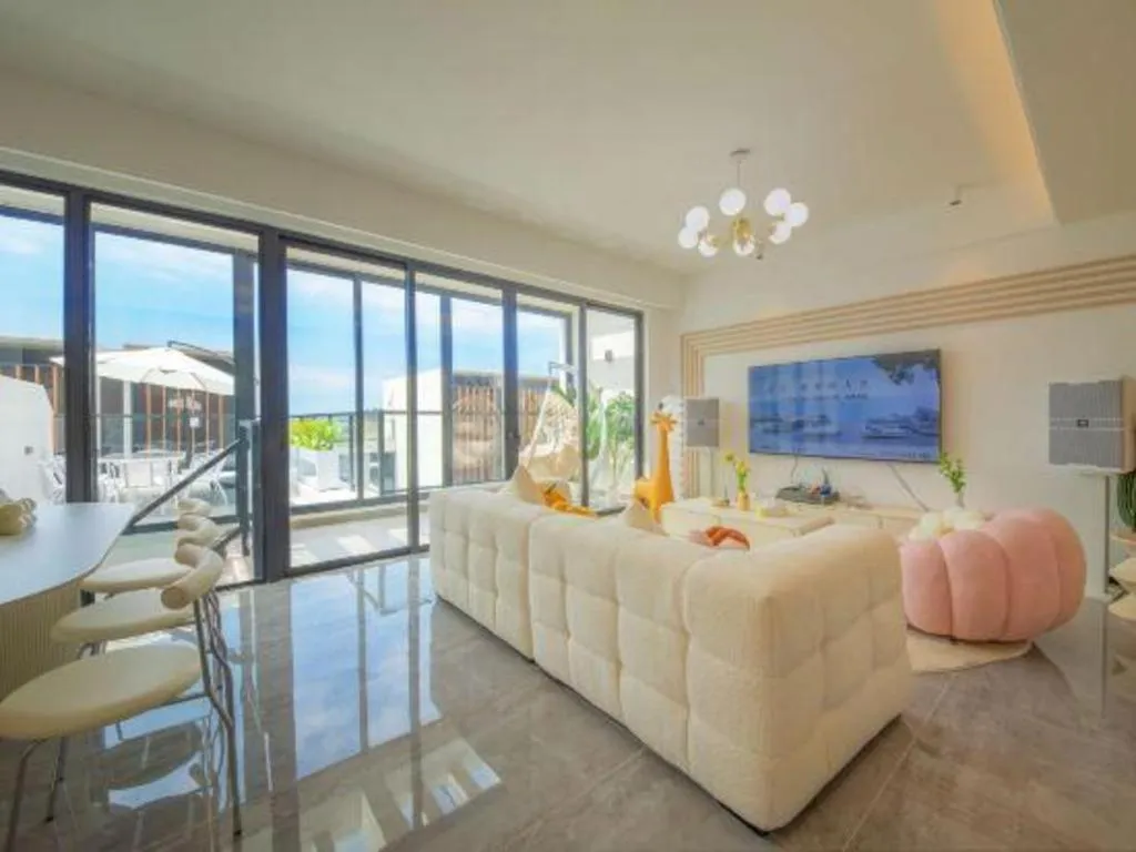 Island Skylight Resort