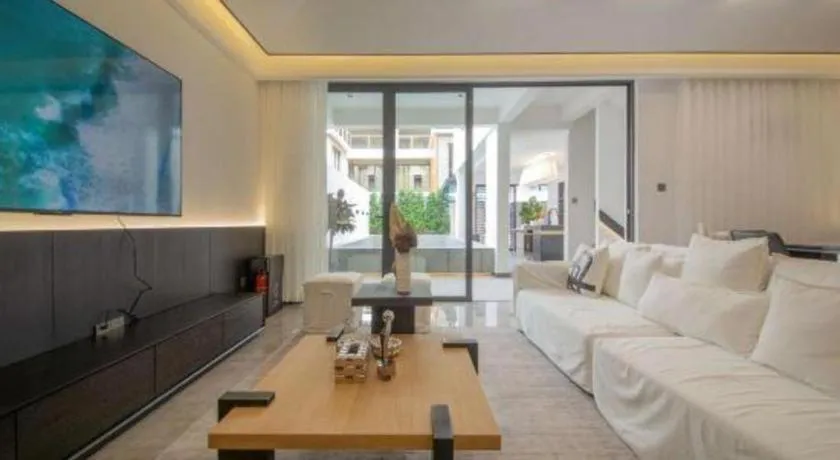 Island Skylight Resort