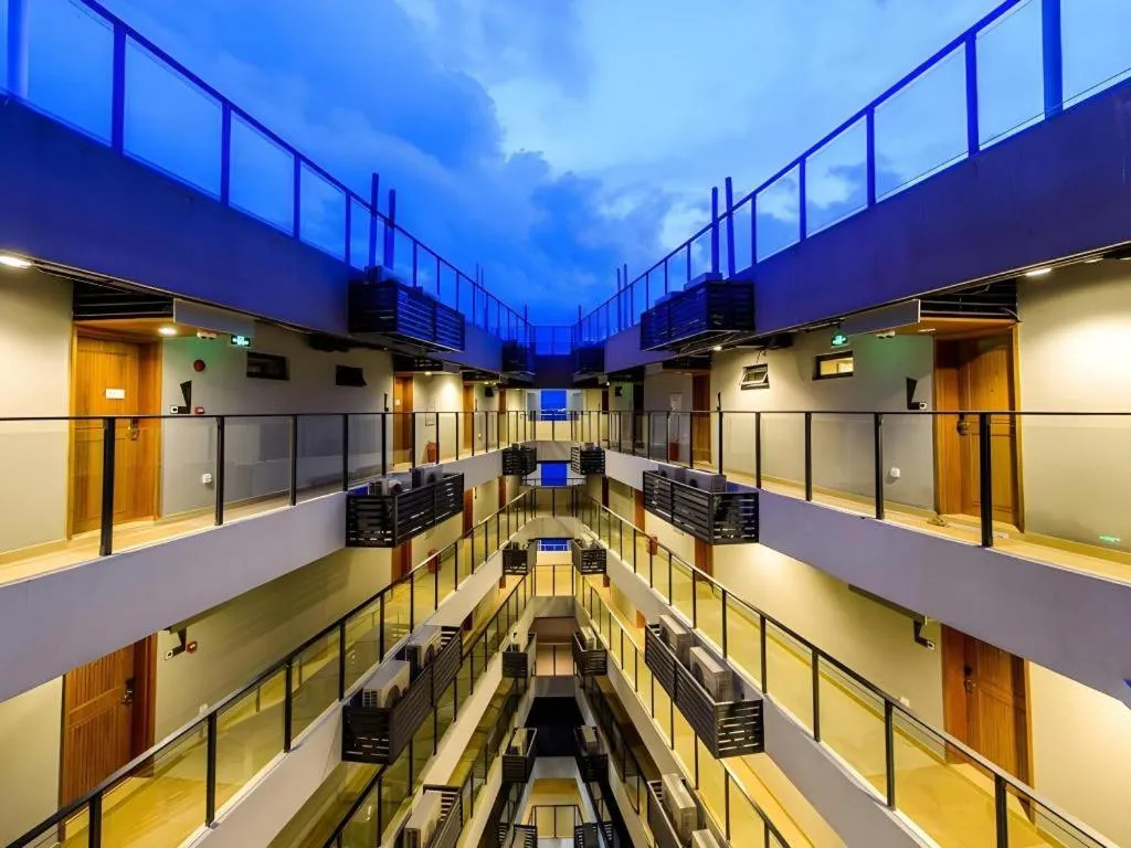 Island Skylight Resort