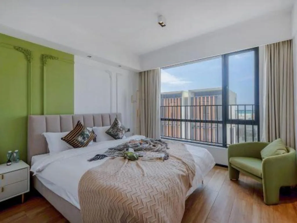 Bed in Island Skylight Resort