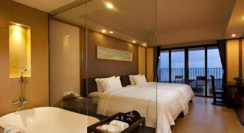 Bed in Island Skylight Resort