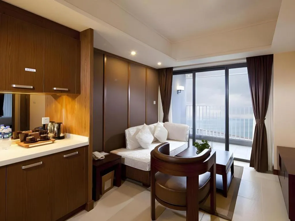 Island Skylight Resort