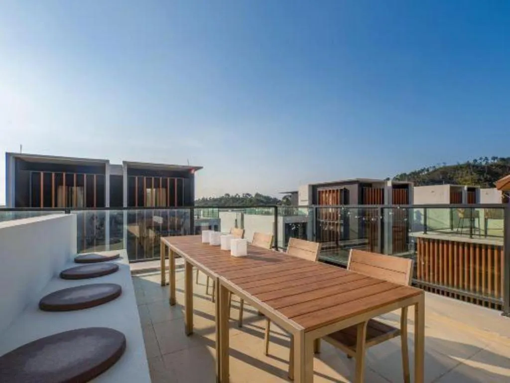 Island Skylight Resort