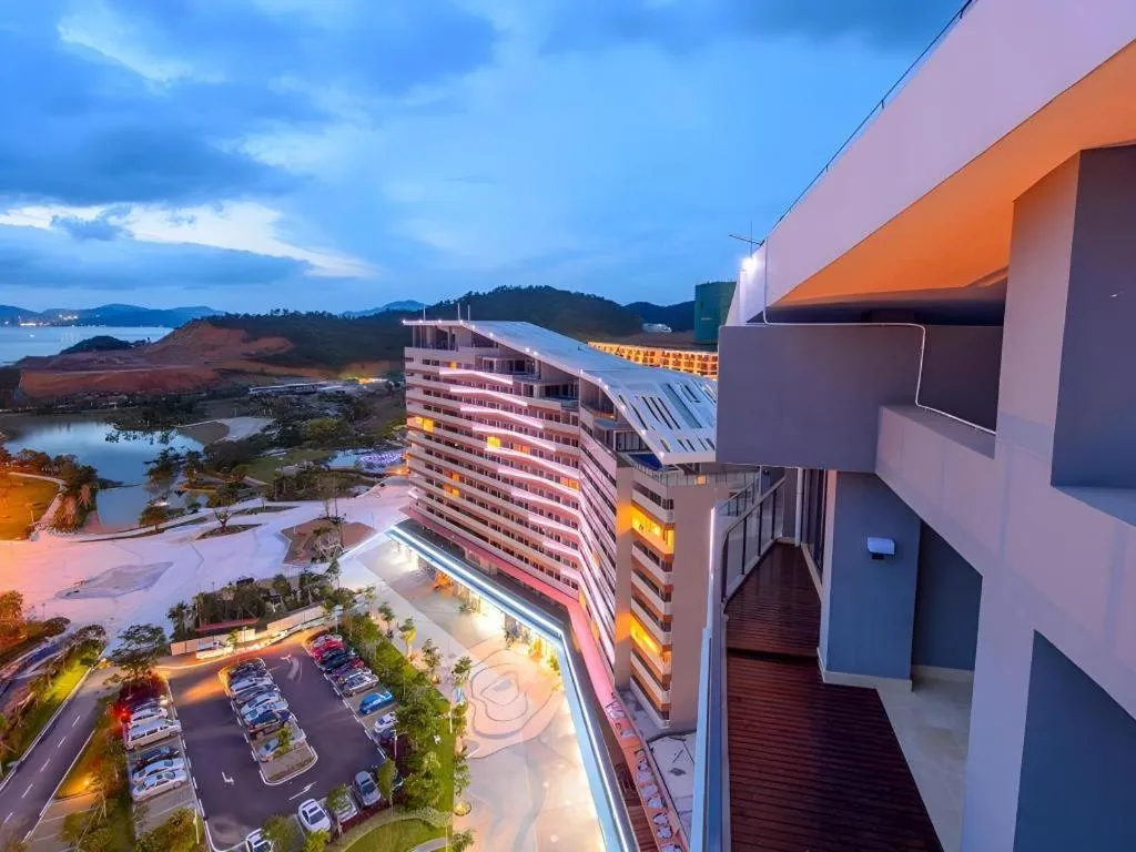 Island Skylight Resort