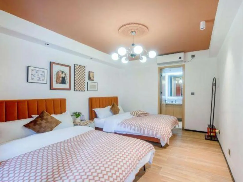 Bed in Island Skylight Resort