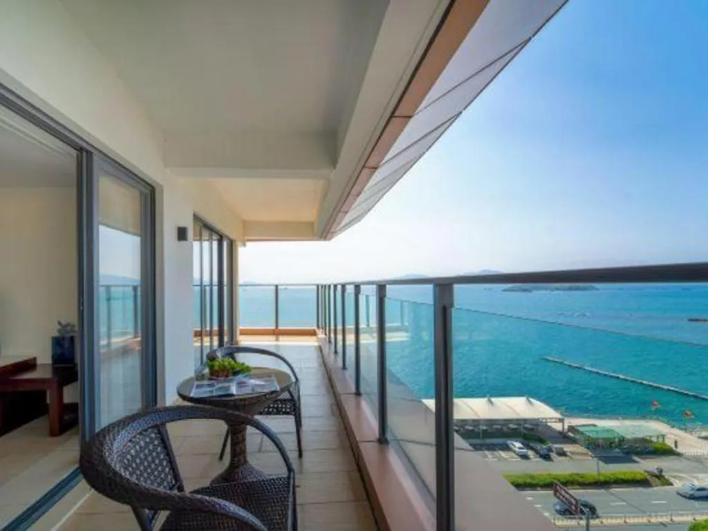 Island Skylight Resort