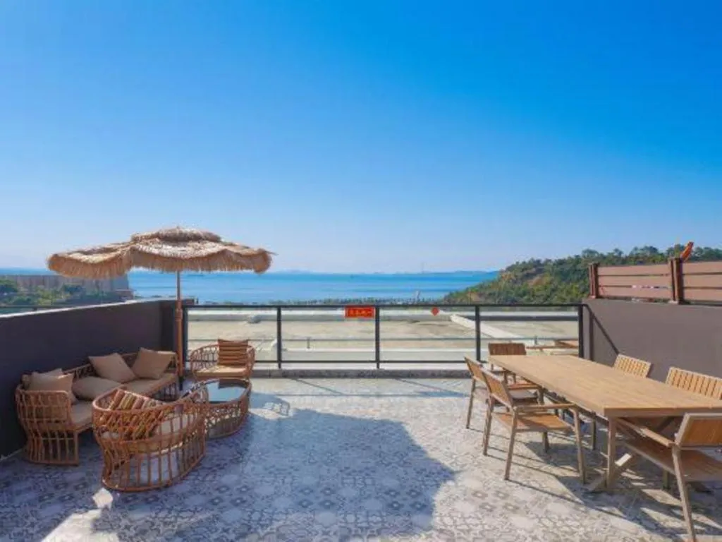 Island Skylight Resort