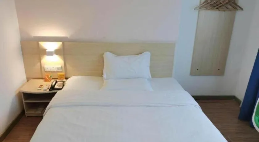 Bed in 7 Days Inn Ningbo Xiangshan Renmin Plaza Branch