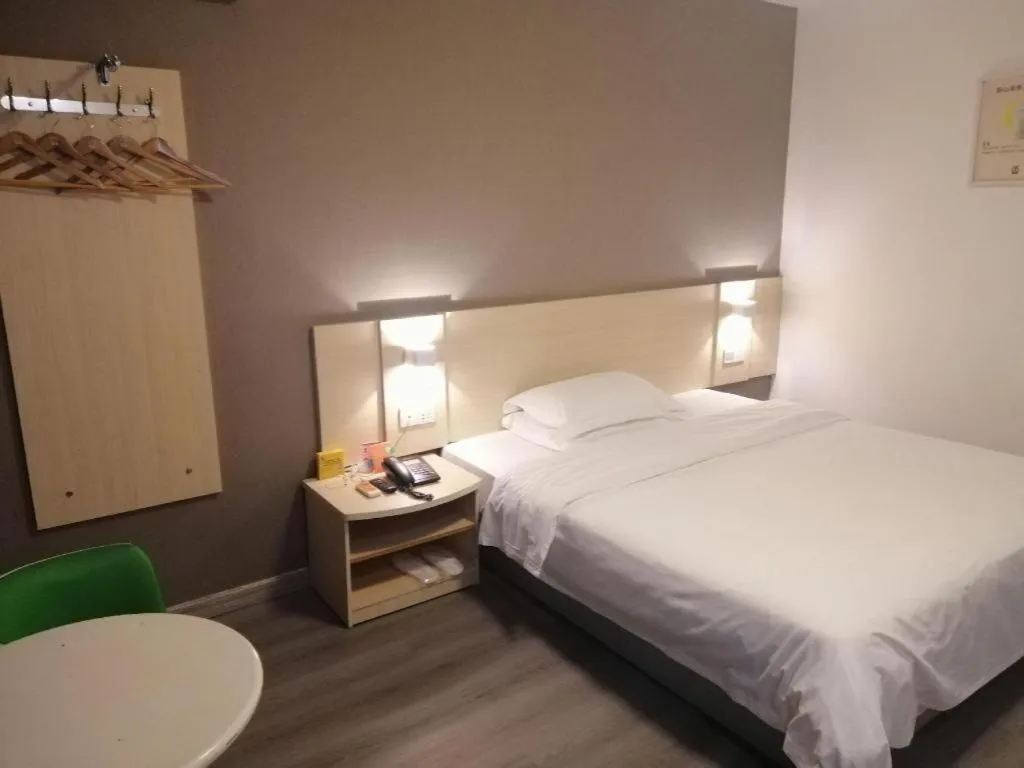 Bed in 7 Days Inn Ningbo Xiangshan Renmin Plaza Branch