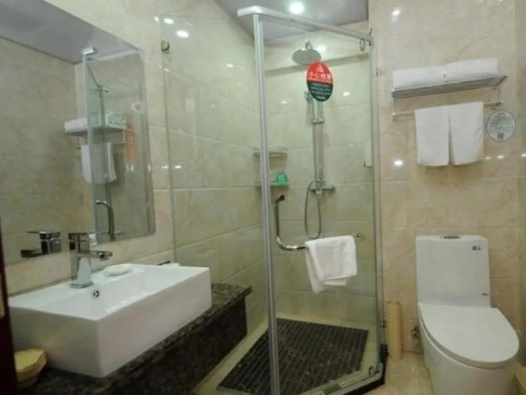 GreenTree Inn Anhui Yaohai District MingGuang Road Bus Station Express Hotel