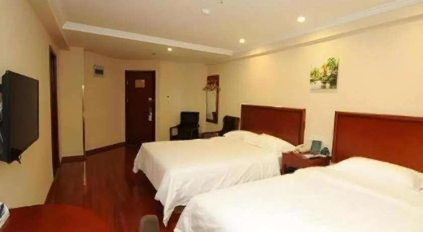Bed in GreenTree Inn Anhui Yaohai District MingGuang Road Bus Station Express Hotel