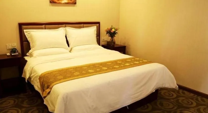 Bed in GreenTree Inn Jiangsu Changzhou Henglin Town Shuntong Road Express Hotel