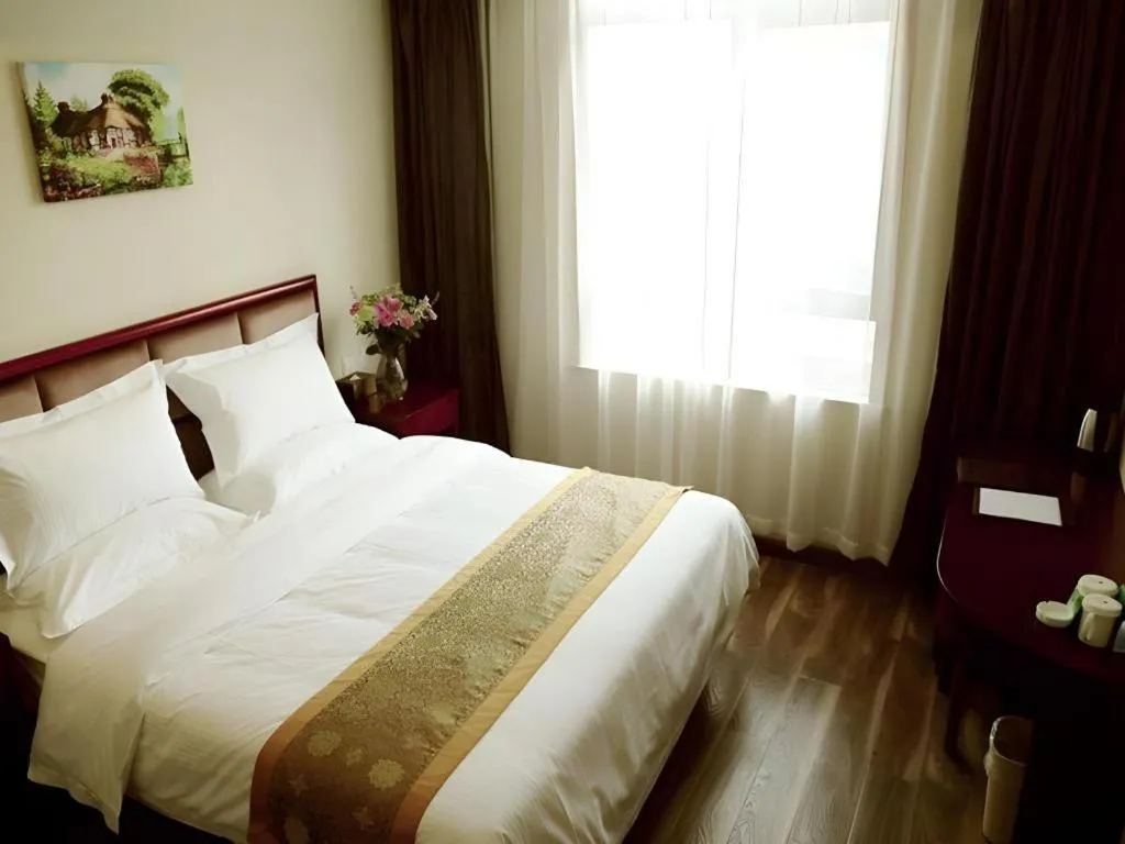Bed in GreenTree Inn Jiangsu Changzhou Henglin Town Shuntong Road Express Hotel