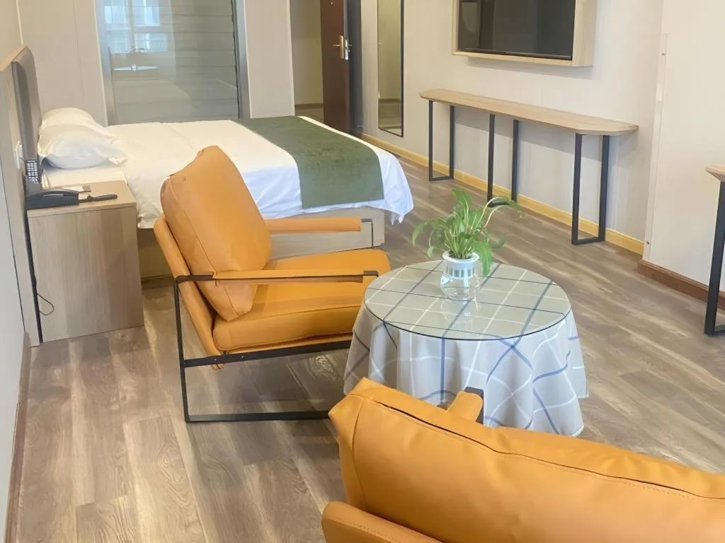 Bed in GreenTree Inn Jiangsu Changzhou Henglin Town Shuntong Road Express Hotel