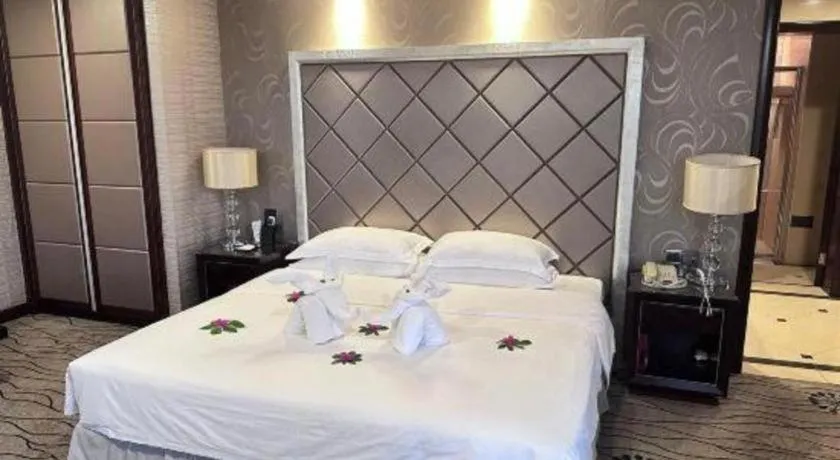 Bed in Country Garden Phoenix Hotel Yangshan