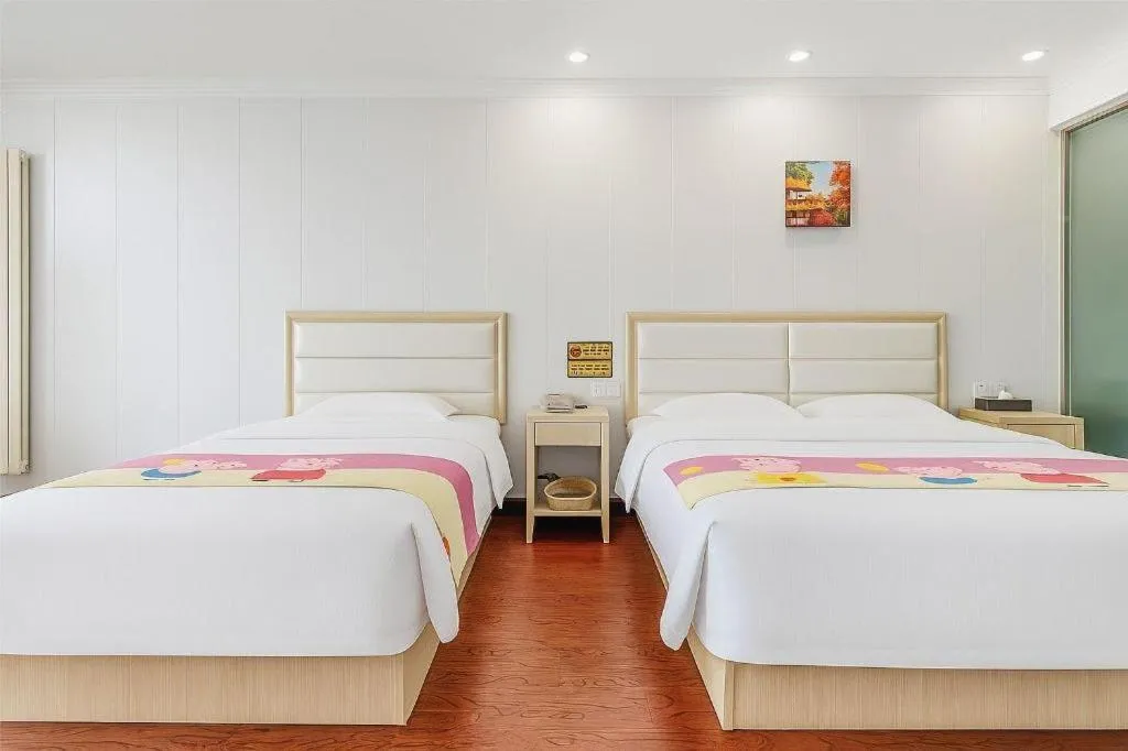 Bed in GreenTree Inn Yinchuan Pedestrian Street East Liqun Street Express Hotel