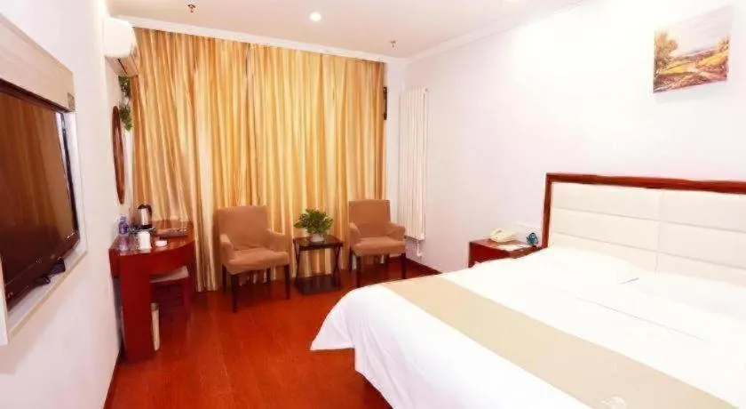 Bed in GreenTree Inn Yinchuan Pedestrian Street East Liqun Street Express Hotel