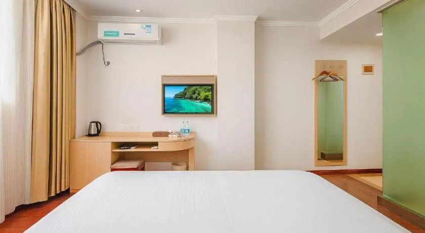 Bed in GreenTree Inn Yinchuan Pedestrian Street East Liqun Street Express Hotel