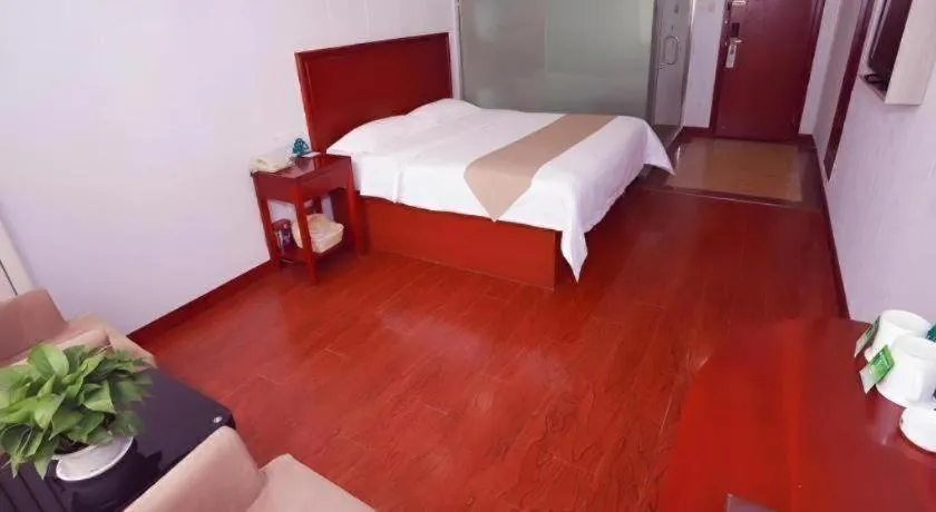 Bed in GreenTree Inn Yinchuan Pedestrian Street East Liqun Street Express Hotel
