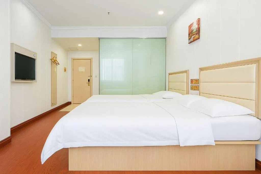 Bed in GreenTree Inn Yinchuan Pedestrian Street East Liqun Street Express Hotel