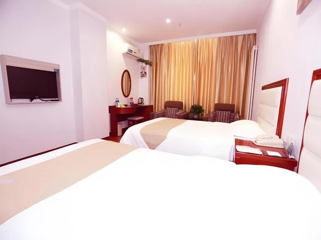 Bed in GreenTree Inn Yinchuan Pedestrian Street East Liqun Street Express Hotel
