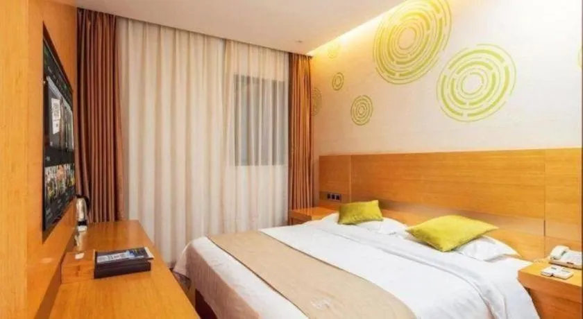 Bed in GreenTree Inn Suzhou Changshu North Haiyu Road Changhui Square Express Hotel