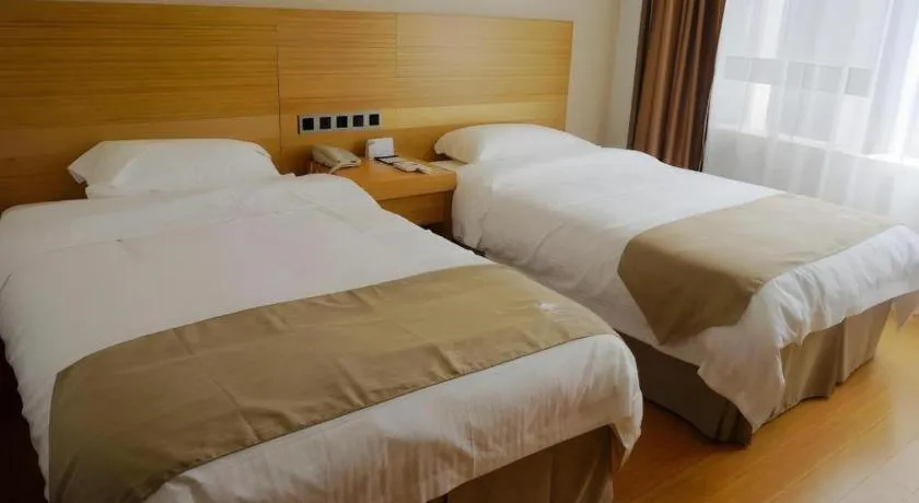Bed in GreenTree Inn Suzhou Changshu North Haiyu Road Changhui Square Express Hotel