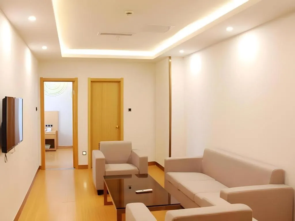 GreenTree Inn Suzhou Changshu North Haiyu Road Changhui Square Express Hotel