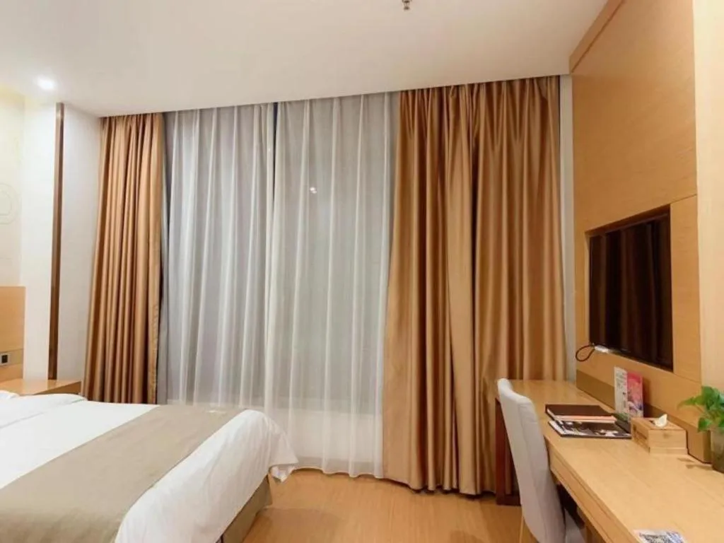 Bed in GreenTree Inn Suzhou Changshu North Haiyu Road Changhui Square Express Hotel