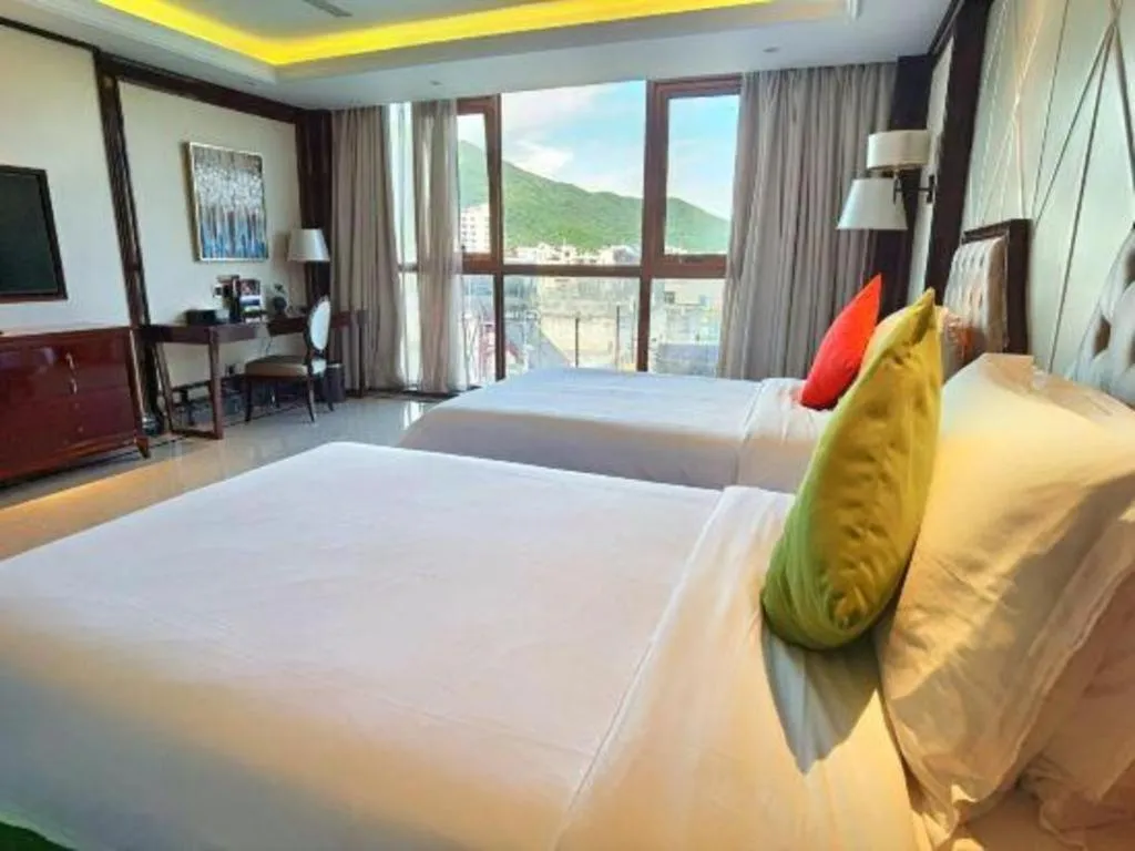 Bed in Jinsha Seaview Hotel Sanya