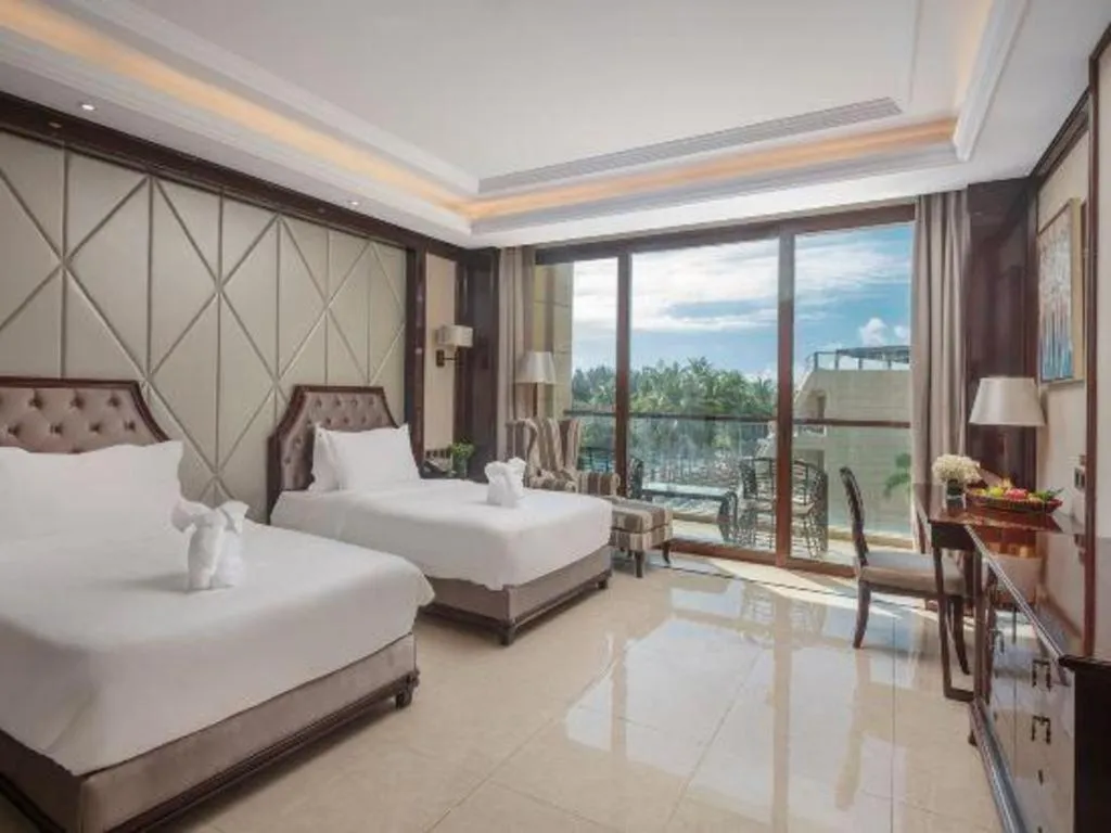 Bed in Jinsha Seaview Hotel Sanya