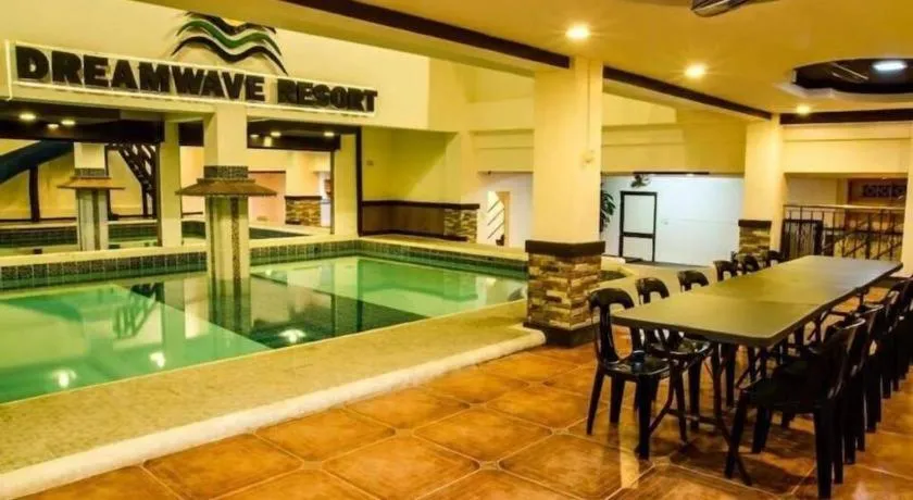 Dreamwave Resort Laguna