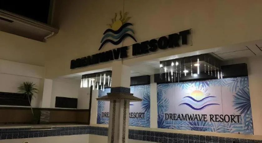 Dreamwave Resort Laguna
