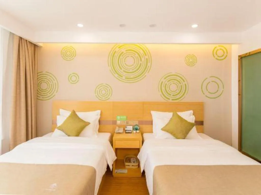 Bed in GreenTree Inn Qufu High Speed Railway Station